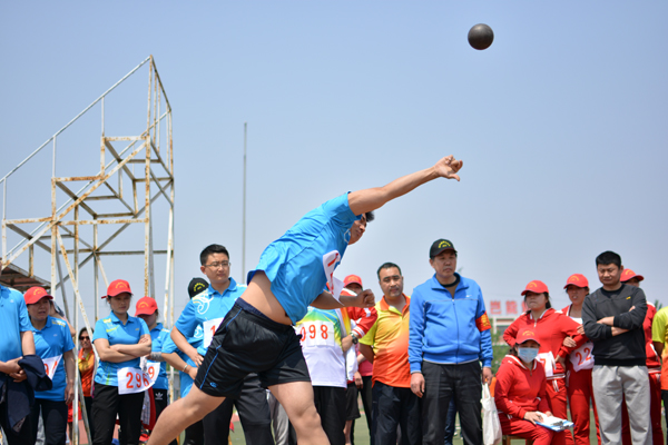 新華集團(tuán)二零一五年春季運動會隆重舉行 第 4 張 新華集團(tuán)二零一五年春季運動會隆重舉行 第 4 張