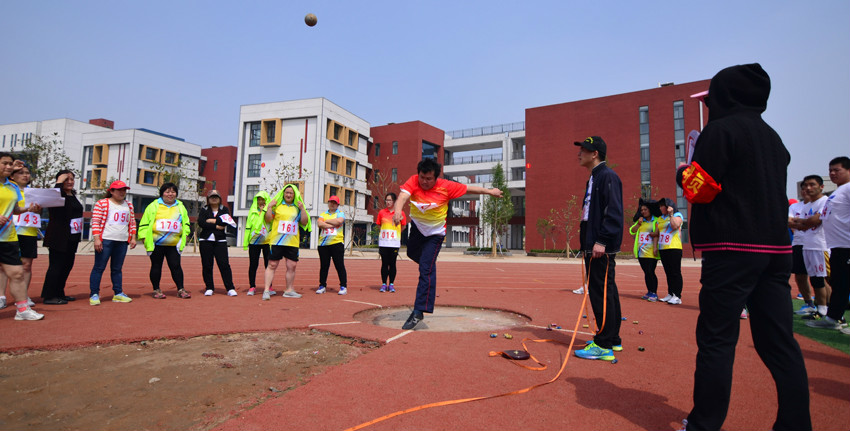新華集團二〇一六年春季田徑運動會隆重舉行 第 17 張 新華集團二〇一六年春季田徑運動會隆重舉行 第 17 張