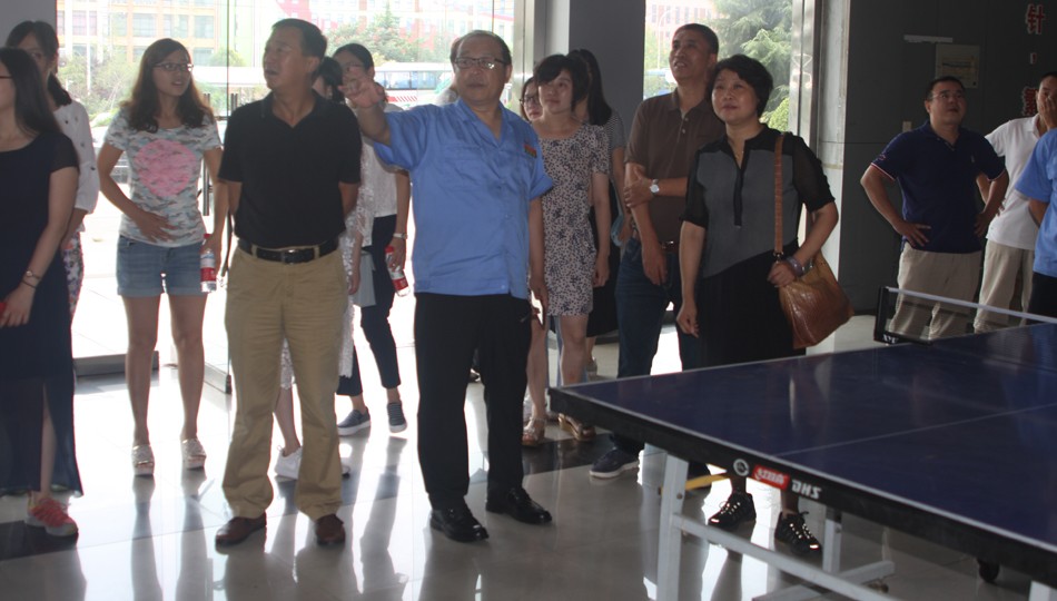 山東省新聞出版局、山東文藝出版社領導 蒞臨集團考察工作 第 3 張 山東省新聞出版局、山東文藝出版社領導 蒞臨集團考察工作 第 3 張