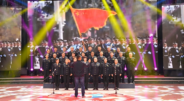 臨沂新華慶祝改革開放40周年文藝匯演暨2018年授牌典禮隆重舉行 第 14 張 臨沂新華慶祝改革開放40周年文藝匯演暨2018年授牌典禮隆重舉行 第 14 張