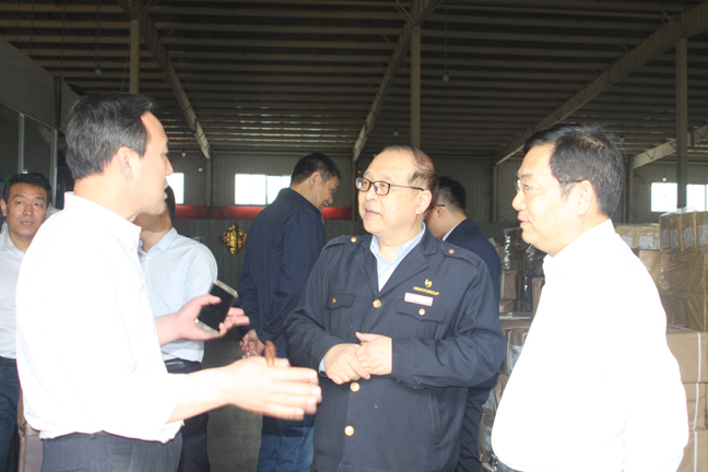 三門峽市國資委考察團來臨沂新華考察調研 第 2 張 三門峽市國資委考察團來臨沂新華考察調研 第 2 張