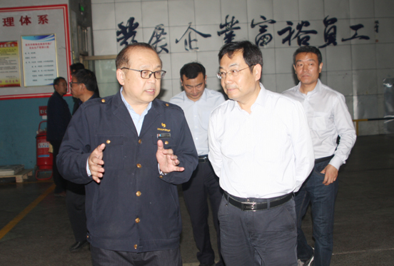 三門峽市國資委考察團來臨沂新華考察調研 第 3 張 三門峽市國資委考察團來臨沂新華考察調研 第 3 張